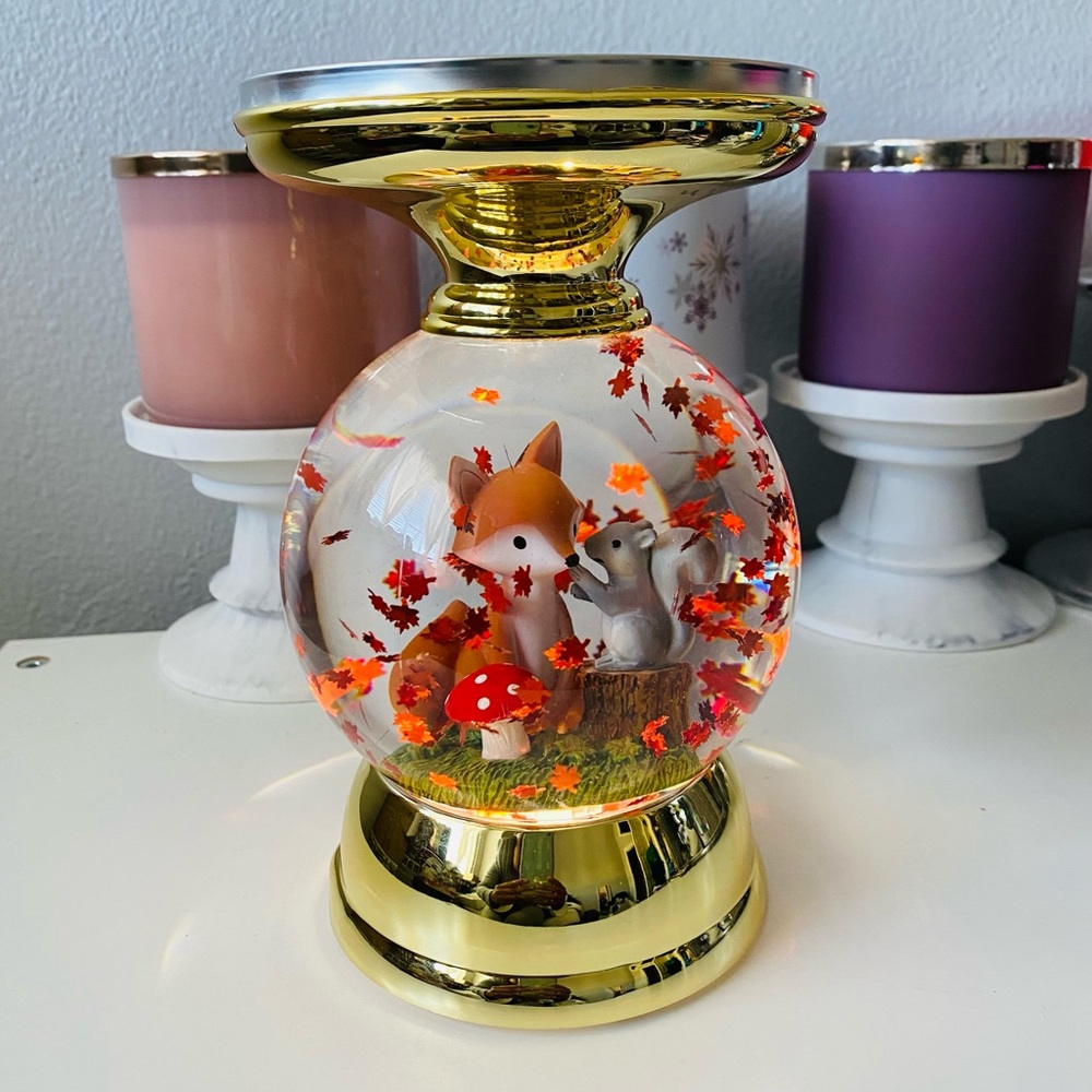NWT Fall 2021 bath & body works candle pedestal